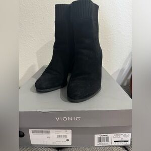 Vionic Black Water Resistant Kaylee Suede Knit Supportive Ankle Boots